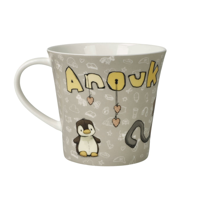 23600171 - Goebel Atelier, Tasse, Anouk Familie 2025