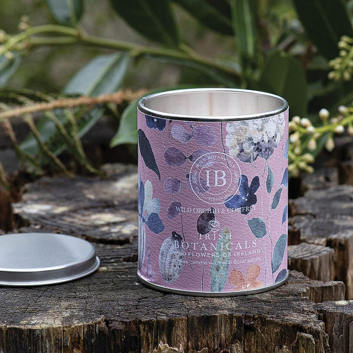 IB - E - IBW - WOC - TIN - Irish Botanicals - Wildorchidee und Beinwell Duft Kerze - Wild Orchid and Comfrey Tin Candle