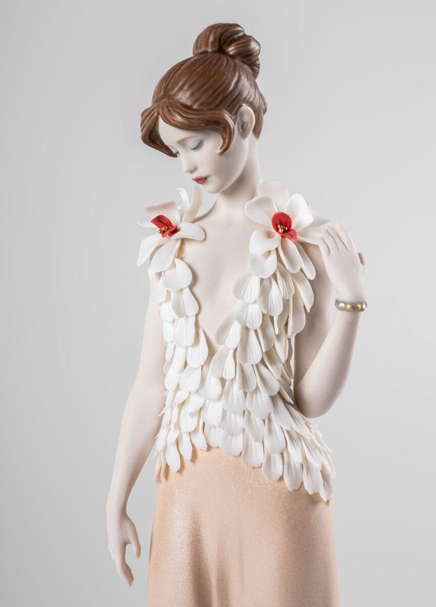 010 - 09745 - LLADRO® Exquisite Stickerei - Skulptur, Exquisite Embroidery 38cm, limitiert - 01009745