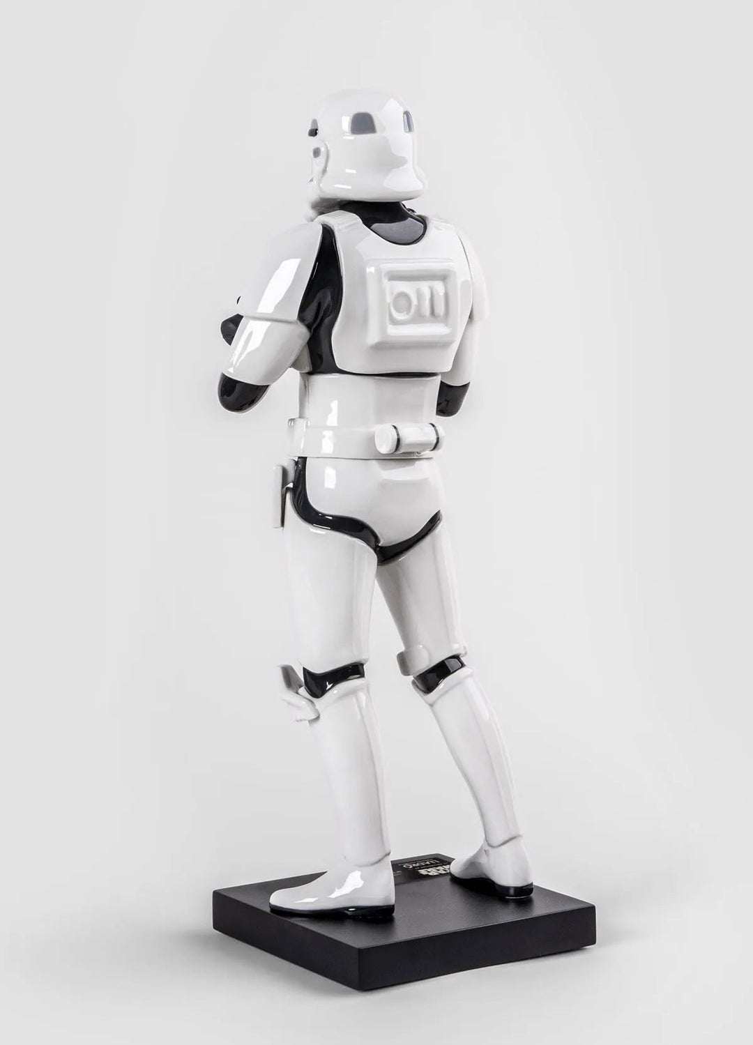 010 - 09765 - LLADRO® Figur Stormtrooper™ (version 2) Sculpture. Limited Edition 40cm - 01009765 - 2025