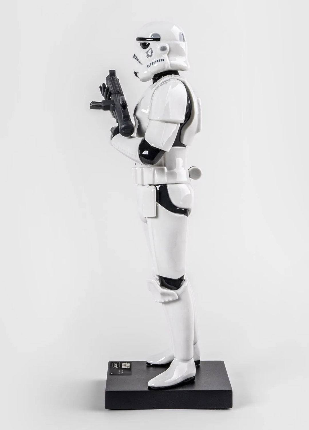 010 - 09765 - LLADRO® Figur Stormtrooper™ (version 2) Sculpture. Limited Edition 40cm - 01009765 - 2025