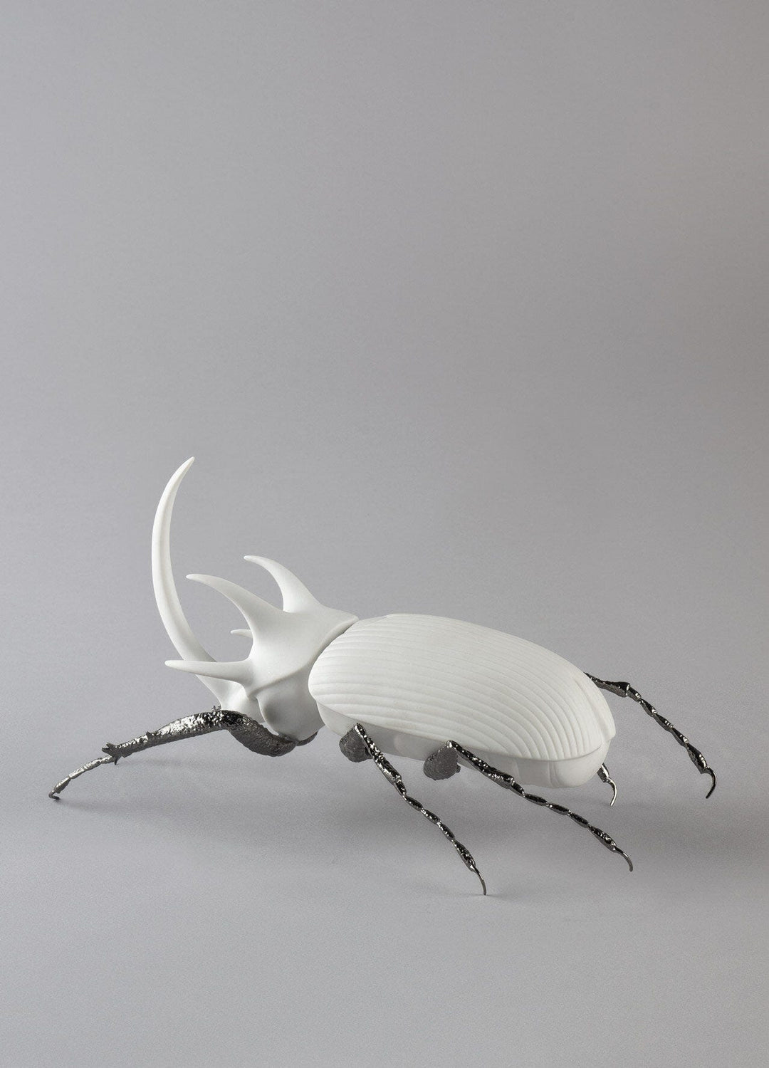 010 - 09478 - LLADRO® 'Nashornkäfer Figur - Mattes Weiß' 01009478