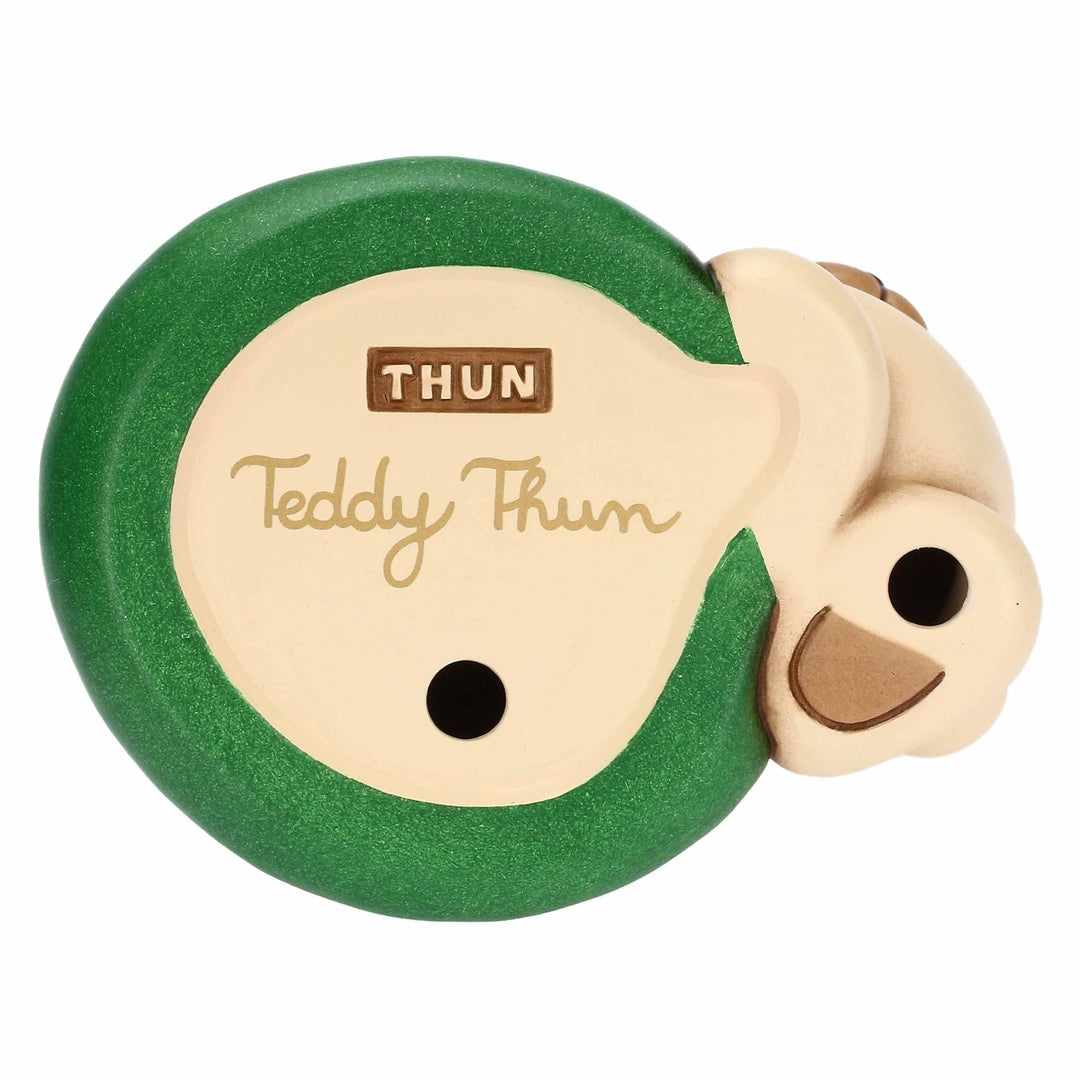 F3420A82 - Thun 'Teddy mit Weihnachtsbaum, Keramik, mittel'