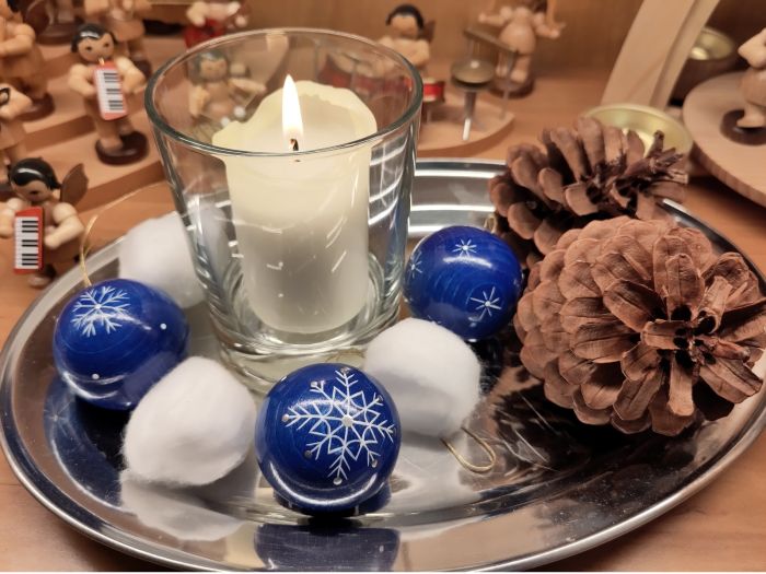UHL - 199/903 - Uhlig Holzkunst - Weihnachtskugeln blau mit Kristallen, 3 Stück 4,0cm, handbemalt