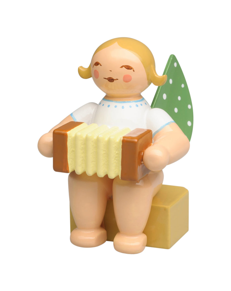 WUK - 2025Figur - Wendt & Kühn 'Kalenderfigur 2025, Engel mit Harmonika' 2024