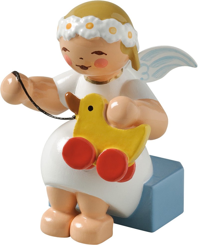 WUK - 634/70/30 - Wendt & Kühn 'Margeritenengel, sitzend, mit Spielzeugente'