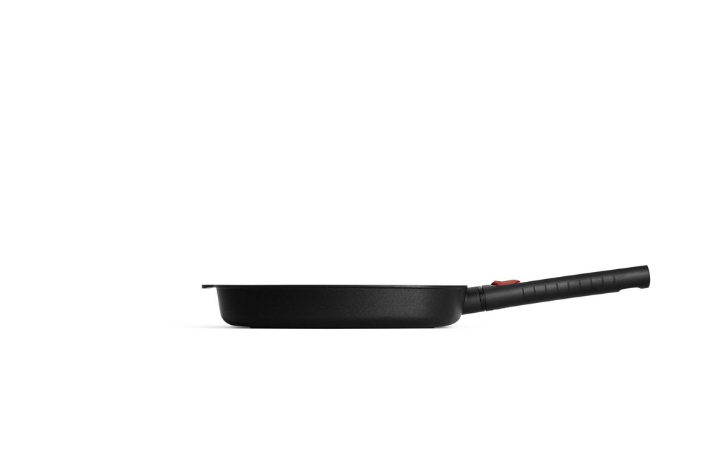 WO1628 - 1LCI - WOLL 'INDUKTION Diamond Pro Logic Guss - Steakpfanne 28x28cm mit Rillen