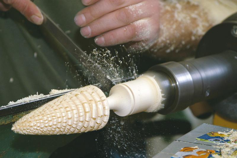 RGL - 16704 - Glässer Volkskunst 'Pyramide Christi Geburt 4 - stöckig für Teelichter' 74cm