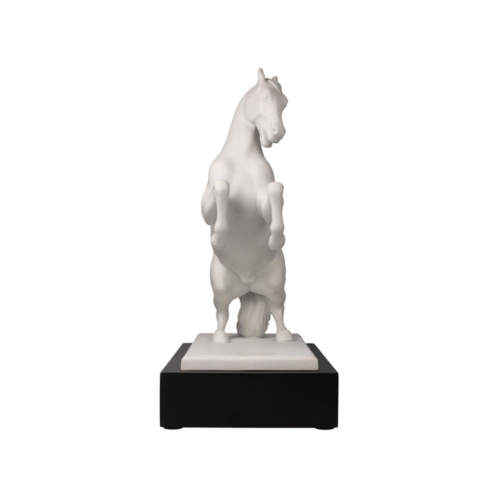 30800031 - Goebel Studio 8 LArt dObjets 'ST8 P Magnifique blanc' 2022