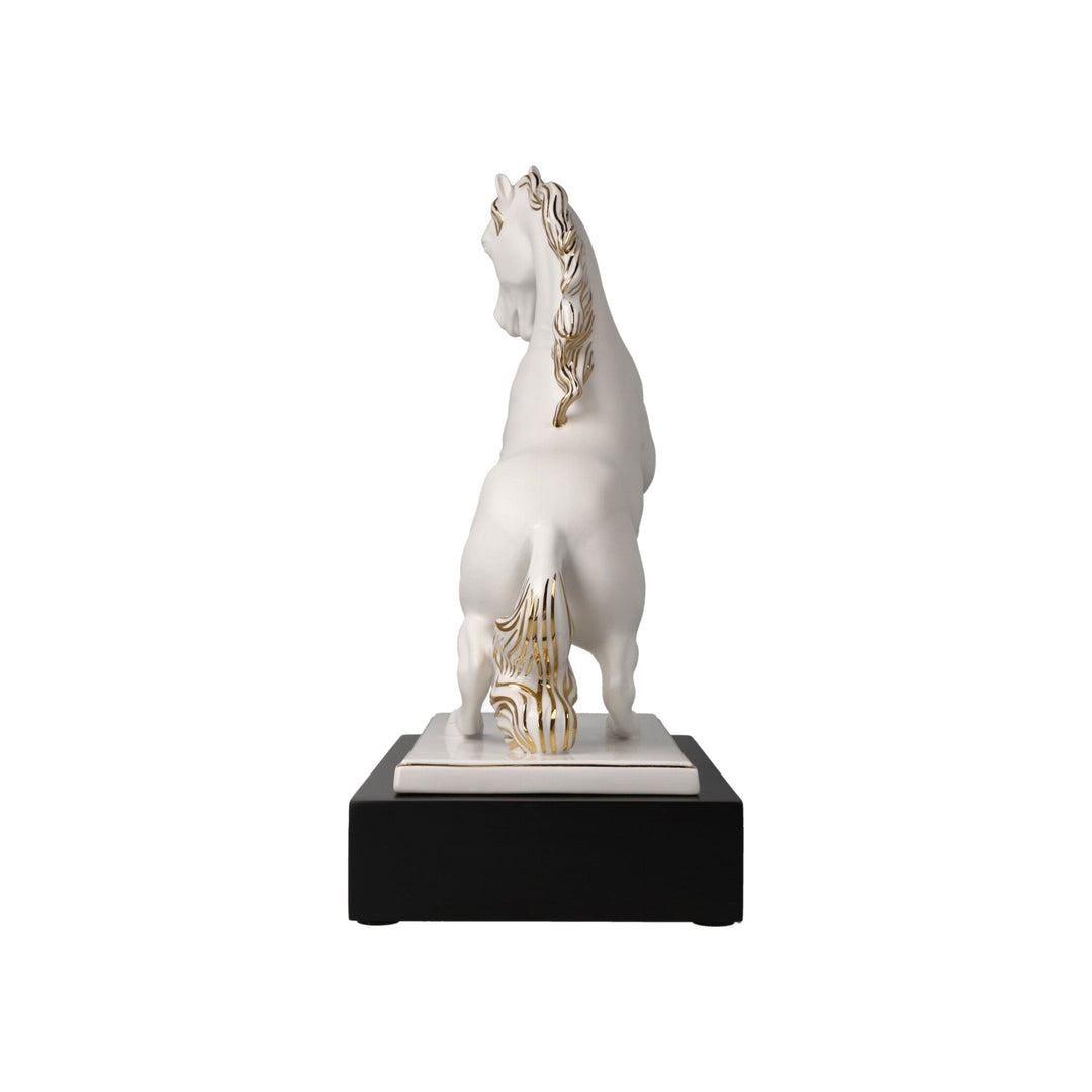 30800061 - Goebel Studio 8 LArt dObjets 'ST8 P Magnifique blanc - or' 2022