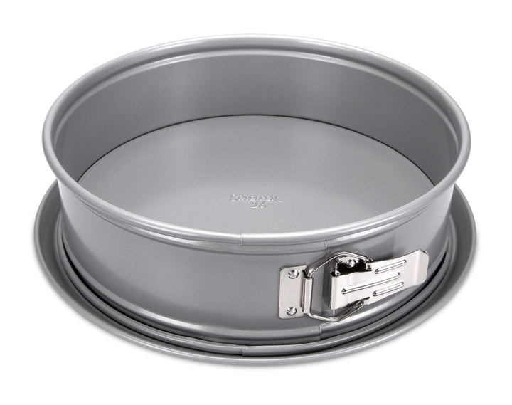 ST - 661332 - Städter 'we love baking Springform ø 26 cm / H 7 cm mit Flach - und Rohrboden'