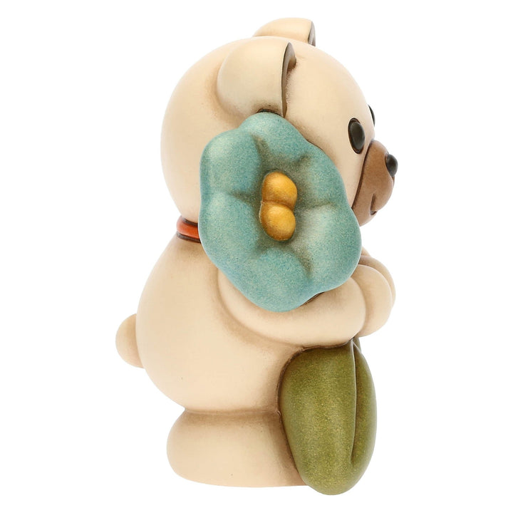 F3265H90 - THUN Figur 'Teddy Frühling mit Glockenblume, mittel' 2023