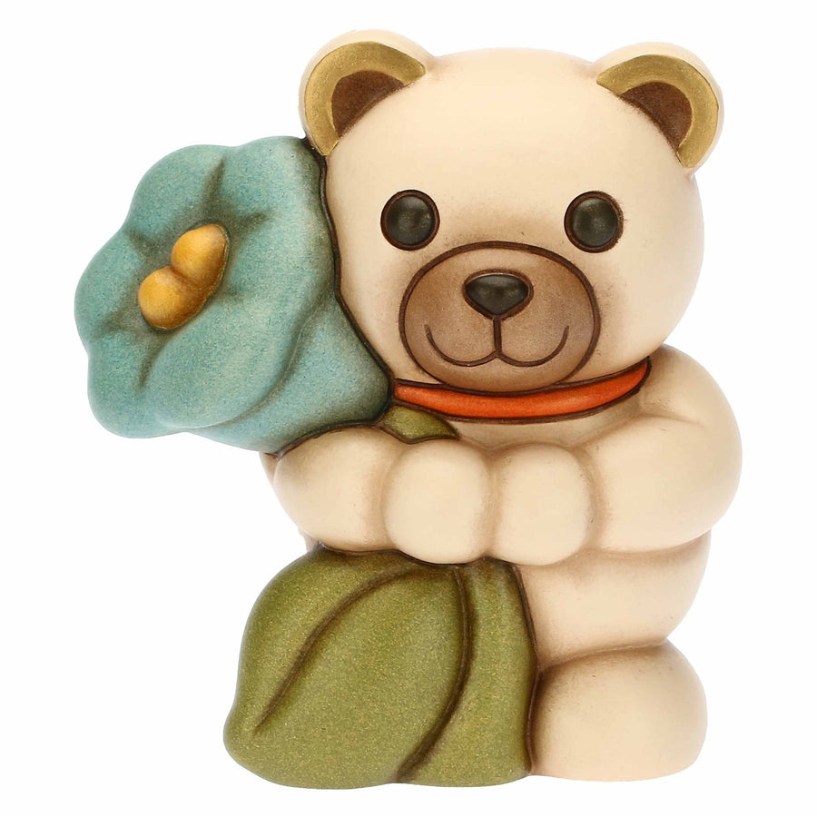F3265H90 - THUN Figur 'Teddy Frühling mit Glockenblume, mittel' 2023
