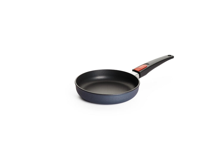 WONB - DPI - 1520 - Woll 'Diamond Lite Guss - Flachpfanne, rund, 20 cm, 5 cm hoch, mit Geschenkkarton'