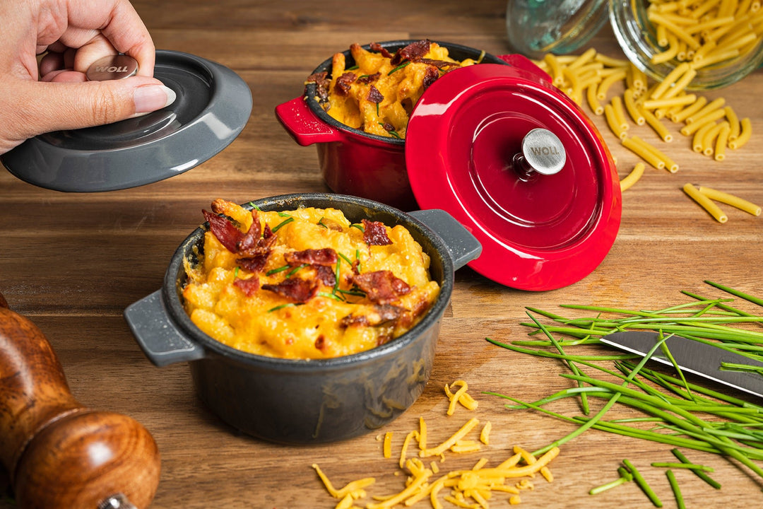 WO110CI - 010 - WOLL 'Iron set aus 2 mini Kasserollen in Chili Red Ø 10 cm, 5 cm 0,3 Lt'