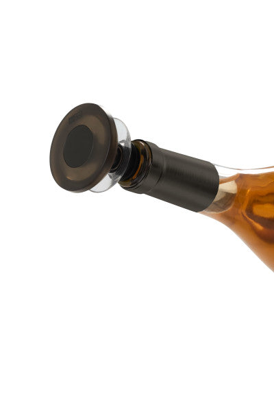 AdHoc, Bocal e Tampa Gusto, preto