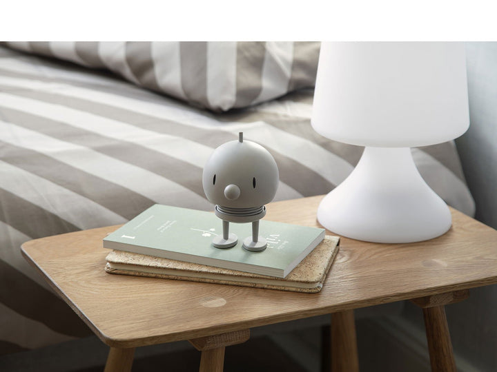 F&amp;H-26114 - F&amp;H Group, Hoptimist Wackelfigur, 7,5x8,5x10,7cm, medium, Farbe ash