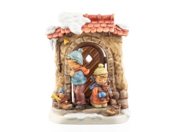 HUM - 2024001 - Hummel Figur Hum 2024 – Nikolaus war da - 19,5cm 2024