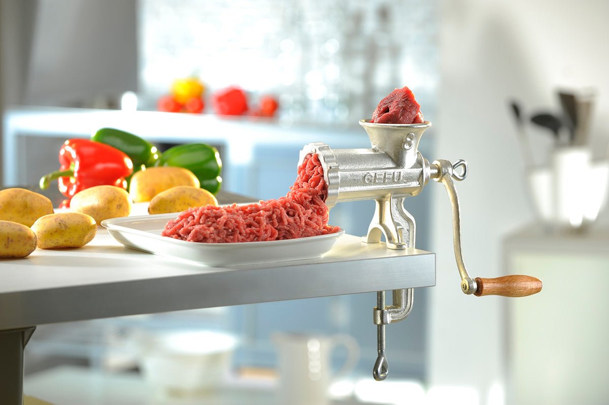 GE14700 - GEFU 'Fleischwolf TRICA, Größe 5 mit Edelstahlschneidmesser und Edelstahllochscheibe'