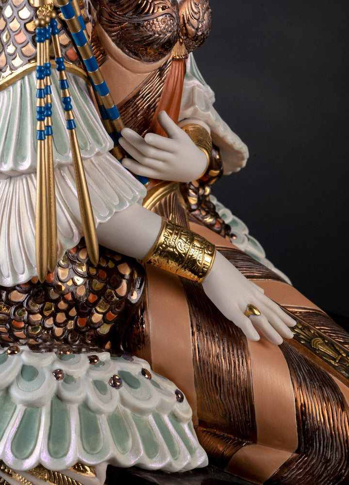 LLADRO® - 'Cleopatra - Base included' Limited edition of 500 pieces' 01002022-010-02022