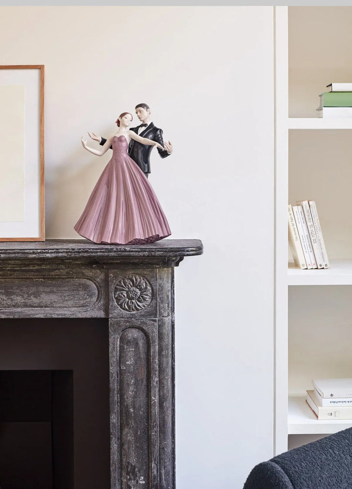 010 - 09709 - LLADRO® Figur Jubiläums - Walzer Skulptur 38x28x20cm 01009709 2023