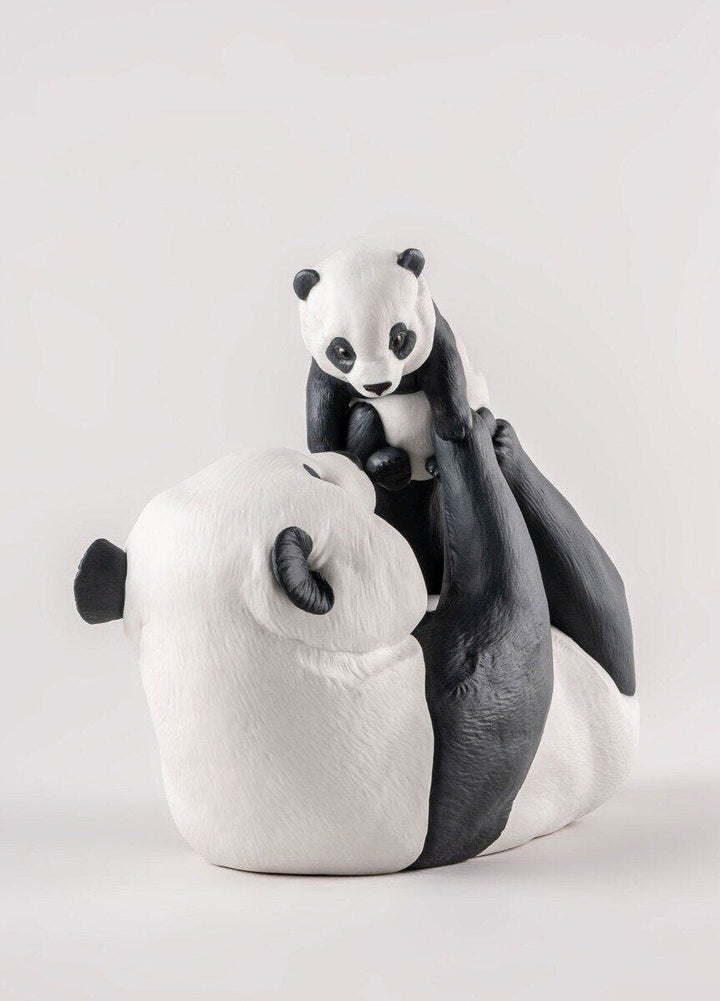 LLADRO® Figur Mama Panda 25x30x16cm 01009685 2023-010-09685