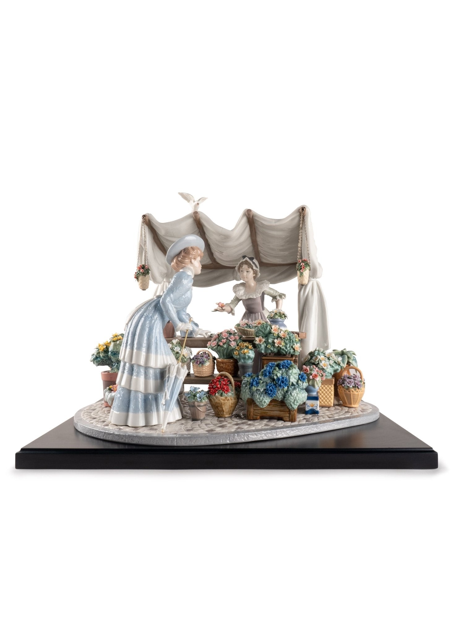 010 - 02023 - LLADRO® - 'Flowers market - Base included' Limited edition of 750 pieces 2021 01002023