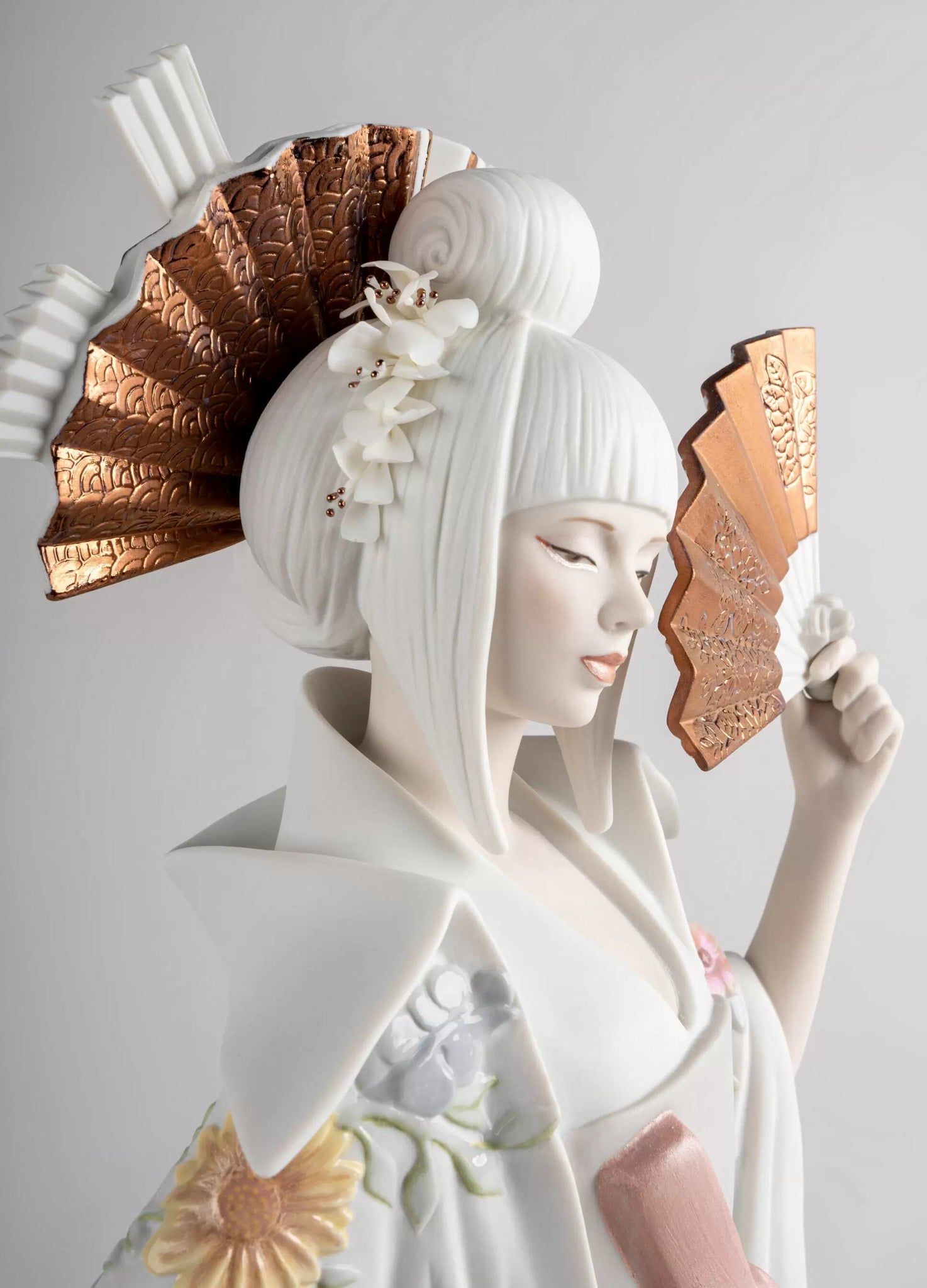 010 - 09555 - LLADRO® - 'JAPANESE DANCER - 57 x 23 x 18 cm' 2022 01009555