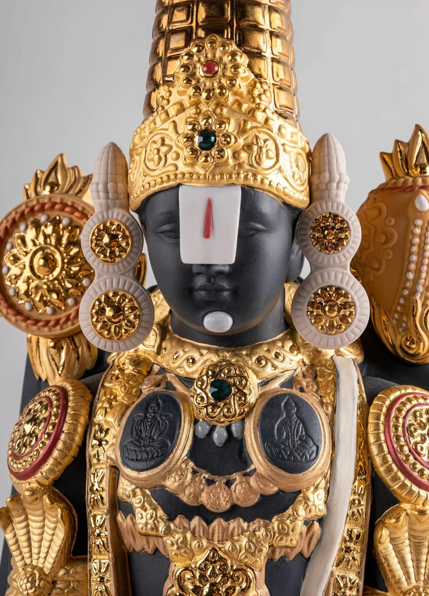 010 - 09550 - LLADRO® - 'LORD BALAJI - 48 x 21 x 16 cm - limitiert' 2022 01009550