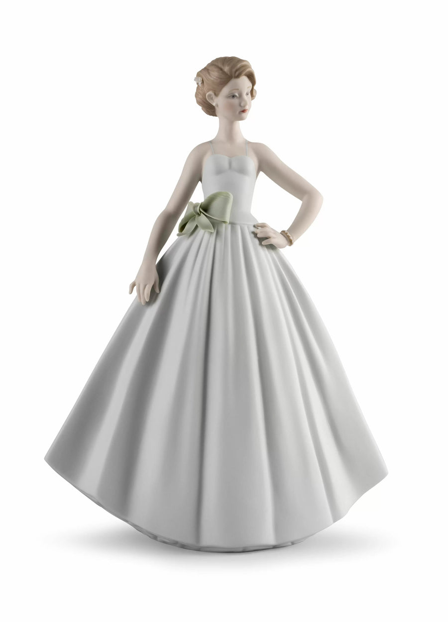LLADRO® - 'Mein Lieblingskleid - My favourite gown - 34 x 26 x 15 cm' 2022 01009567-010-09567