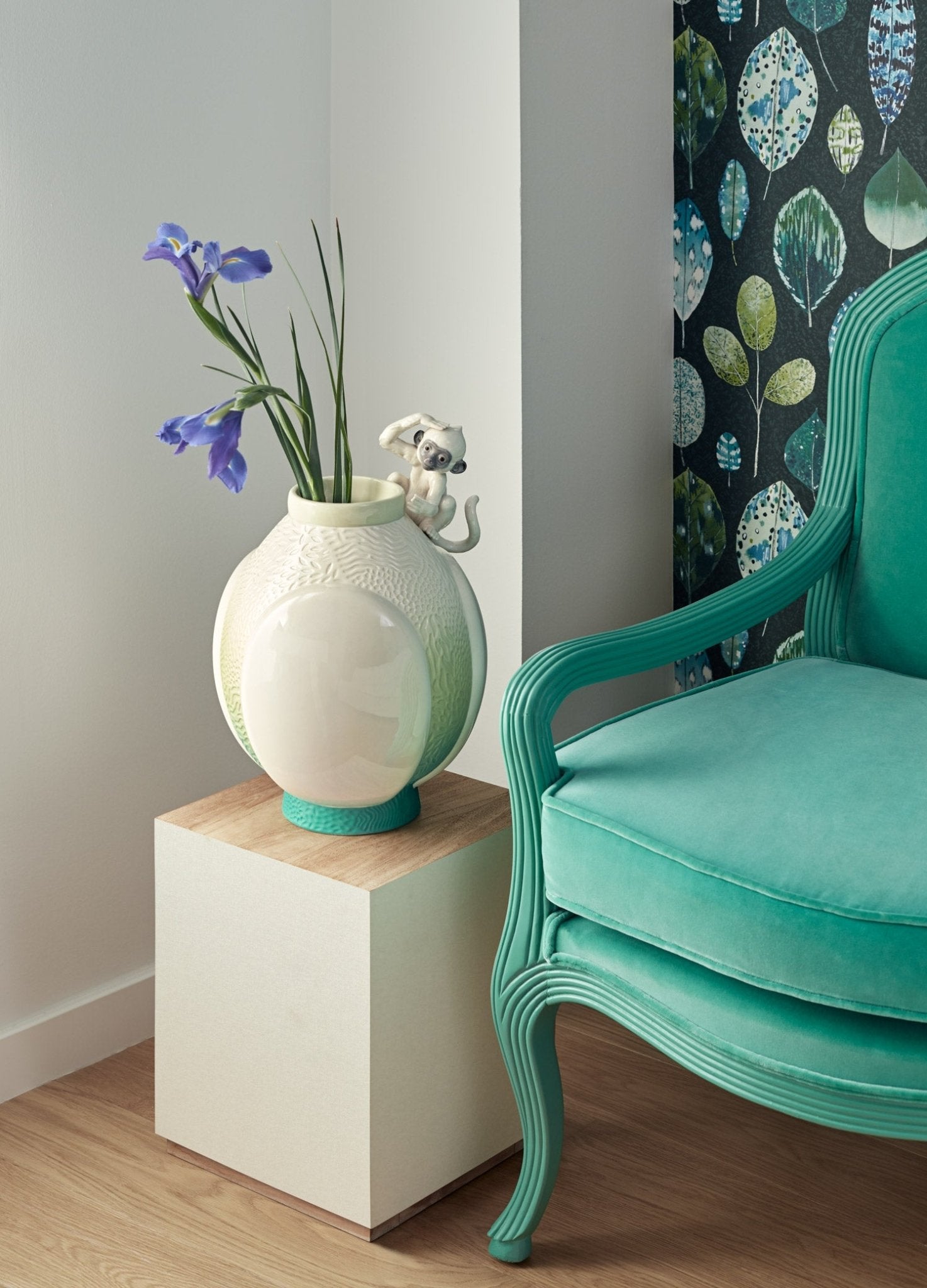 010 - 09499 - LLADRO® - 'Monkey vase' 2021 01009499