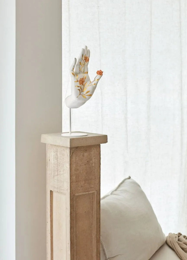 010 - 09722 - LLADRO® Protection Mudra Sculpture - Height 42cm 01009722