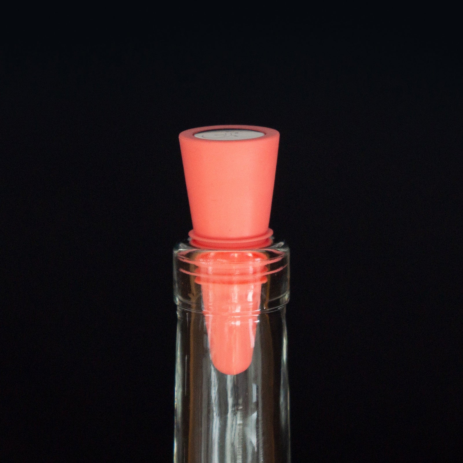 L00210624 - Lurch, Flaschenstopfen wild berry