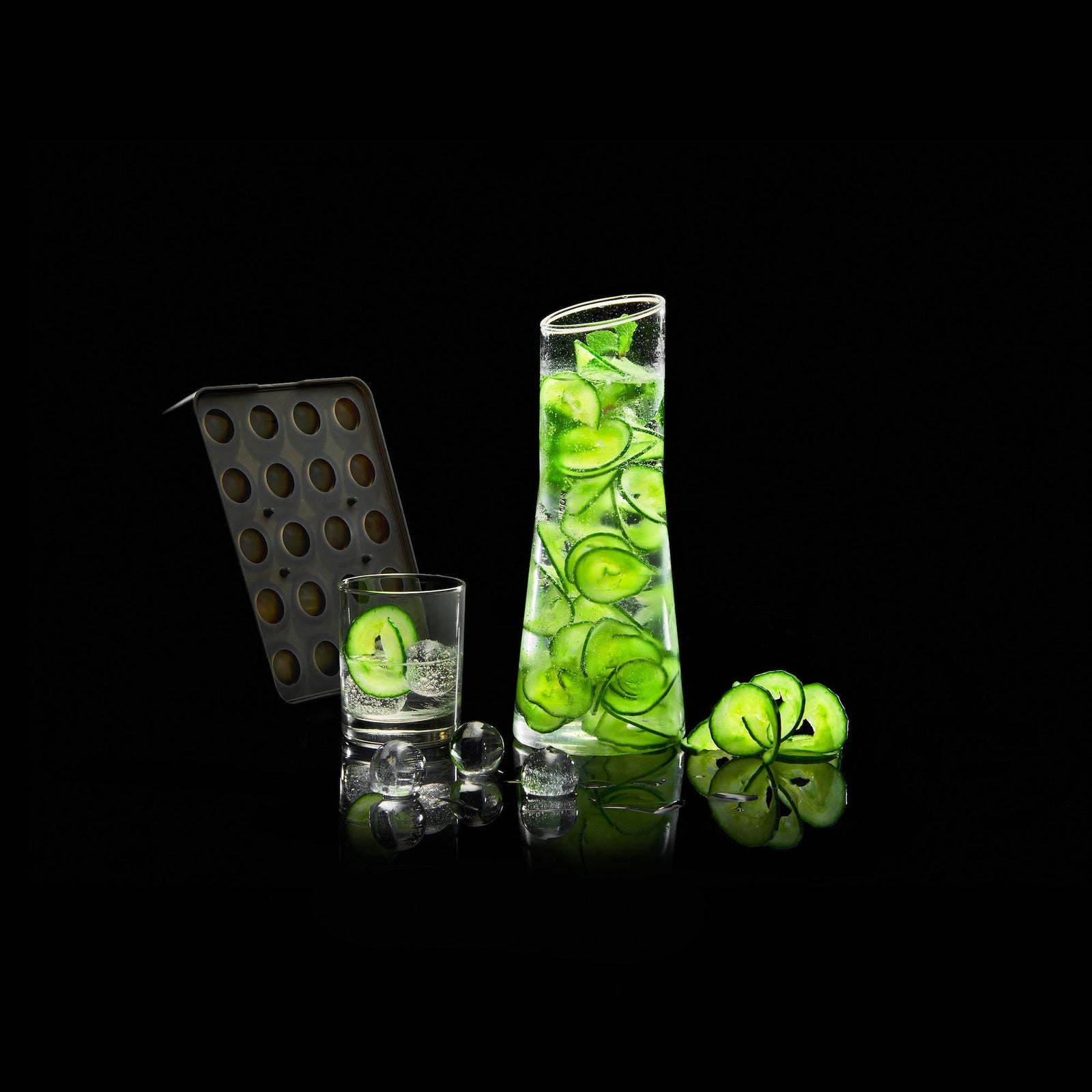 L00240725 - LURCH ICE FORMER Kugel Ø3cm schwarz transparent Eiswürfelform mit Deckel