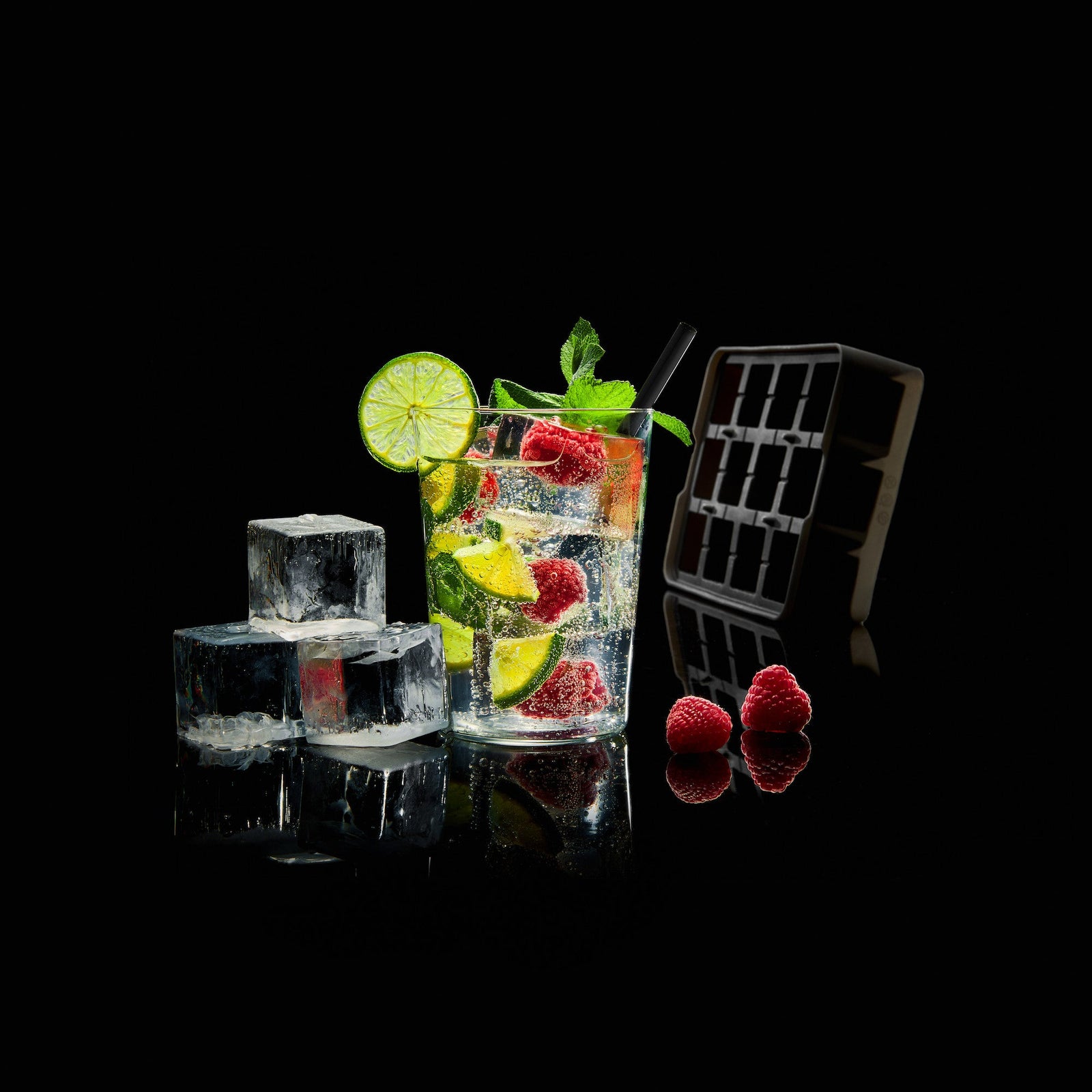 L00240710 - LURCH 'ICE FORMER Würfel 4x4cm schwarz transparent Eiswürfelform mit Deckel'